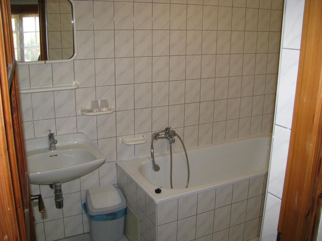 Penzion 102 Pardubice Exterior photo